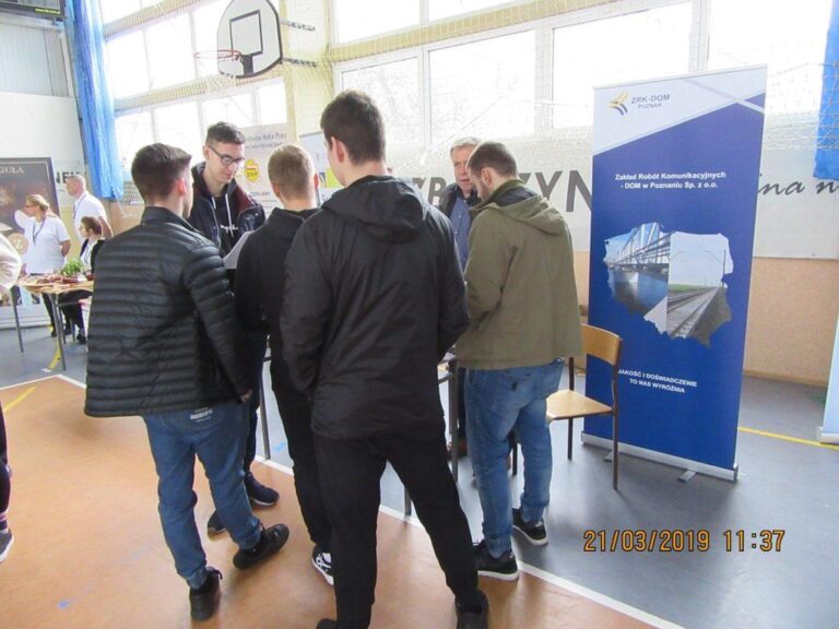 III Targi Pracy i Edukacji – „ MŁODZIEŻ – PRACA- PRZYSZŁOŚĆ”