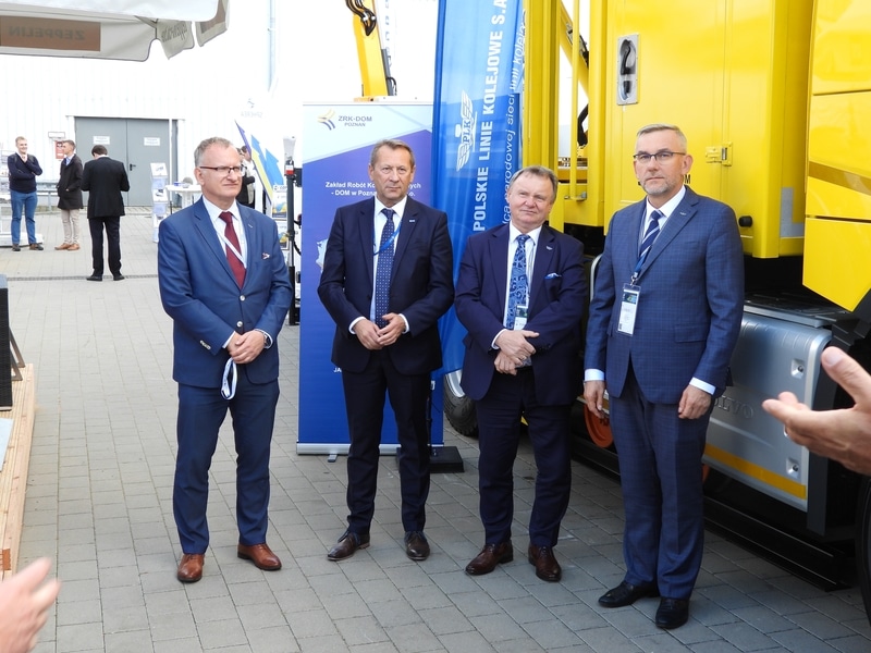 Targi InnoTrans 2022 – przekazanie nowoczesnego pojazdu dwudrogowego ZDS-5 Copma