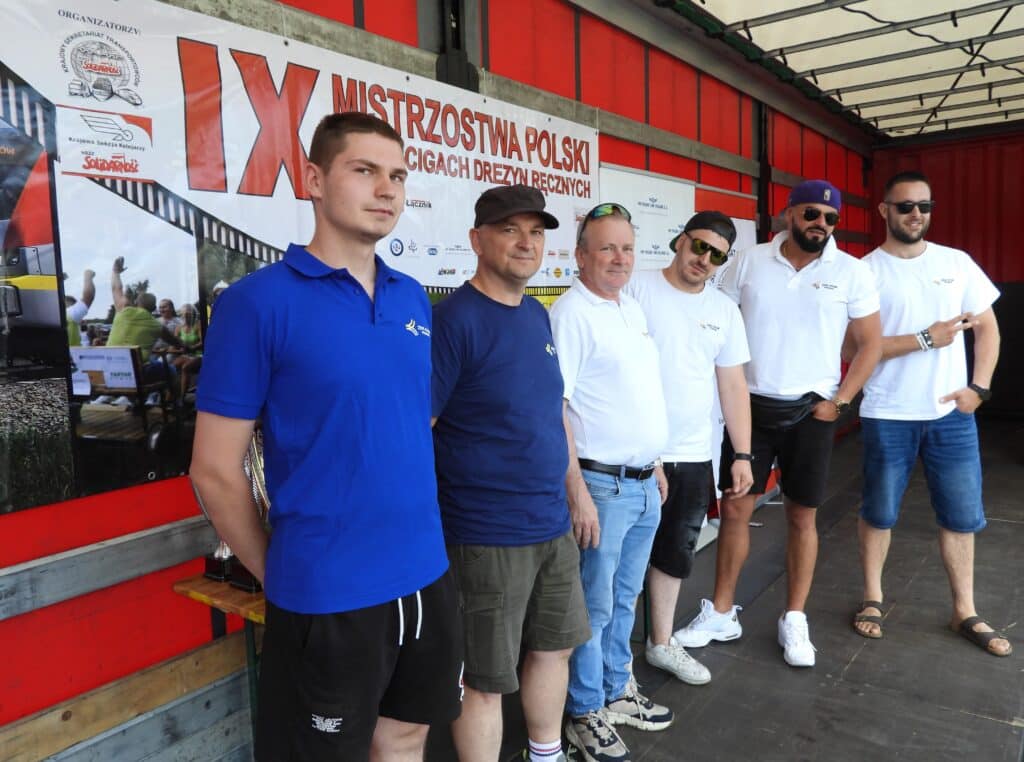 Rywalizowaliśmy w wyścigach drezyn ręcznych 7 Zawodnicy